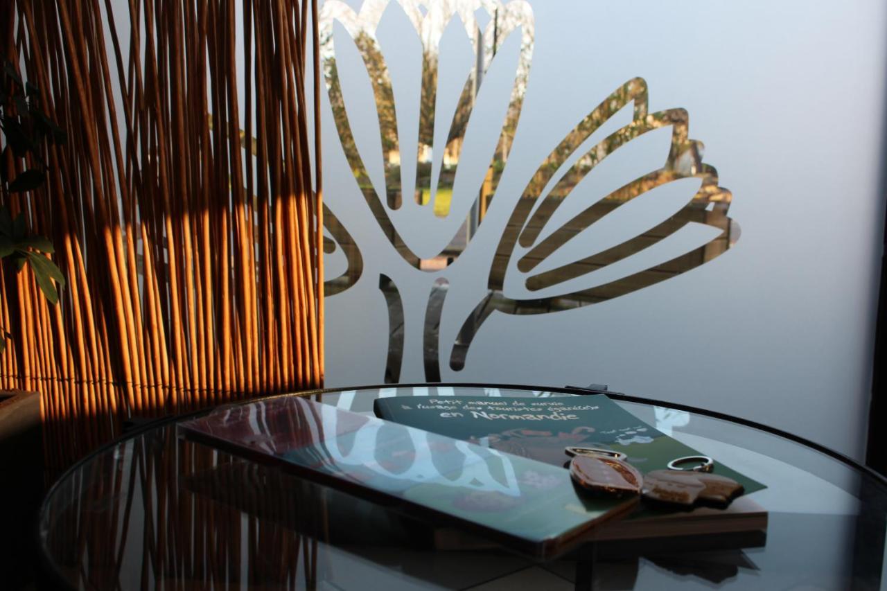 Hotel Crocus Caen Memorial Екстериор снимка