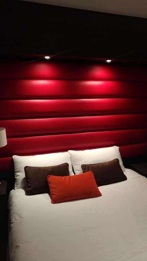 Hotel Crocus Caen Memorial Стая снимка