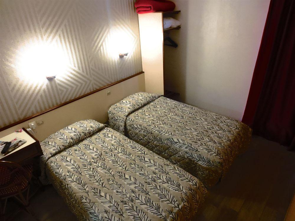 Hotel Crocus Caen Memorial Екстериор снимка